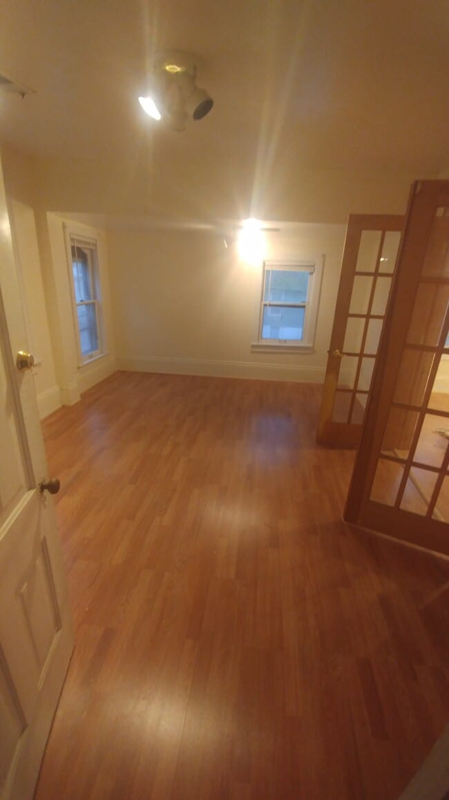 Building Photo - 1753 N Marshall St Unit NA Rental