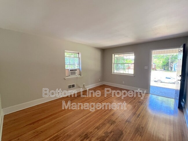 Photo - 1943 Wilmore Dr Unit C