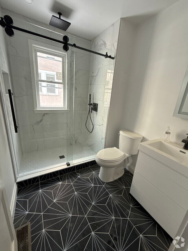 Building Photo - 104 Woodstock St Unit 3 Rental