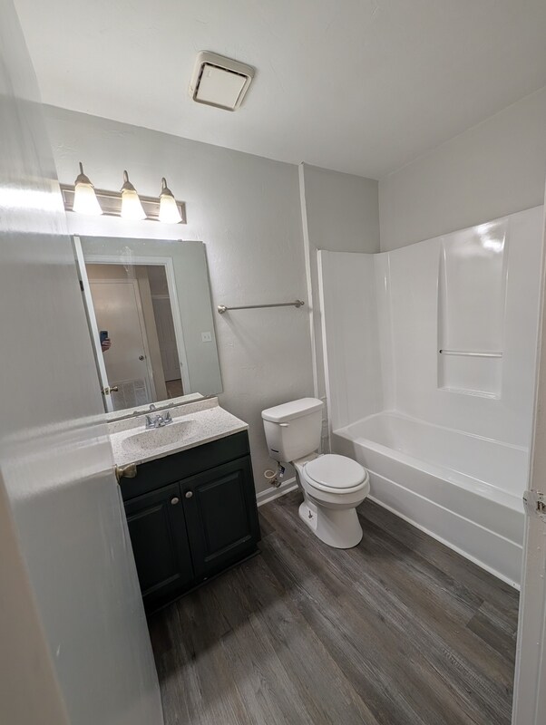 Photo - 2350 Horne Ave Unit Apt 5