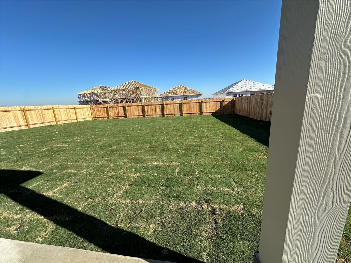 Photo - 112 Rother Pl