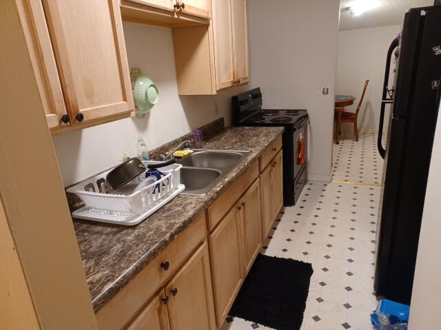 Photo - 2412 Sherrington St