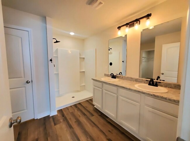 Photo - 943 Merganser Way