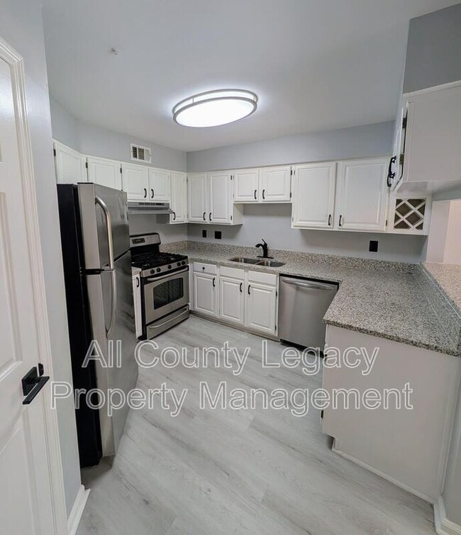 Photo - 1609 Burnstone Dr