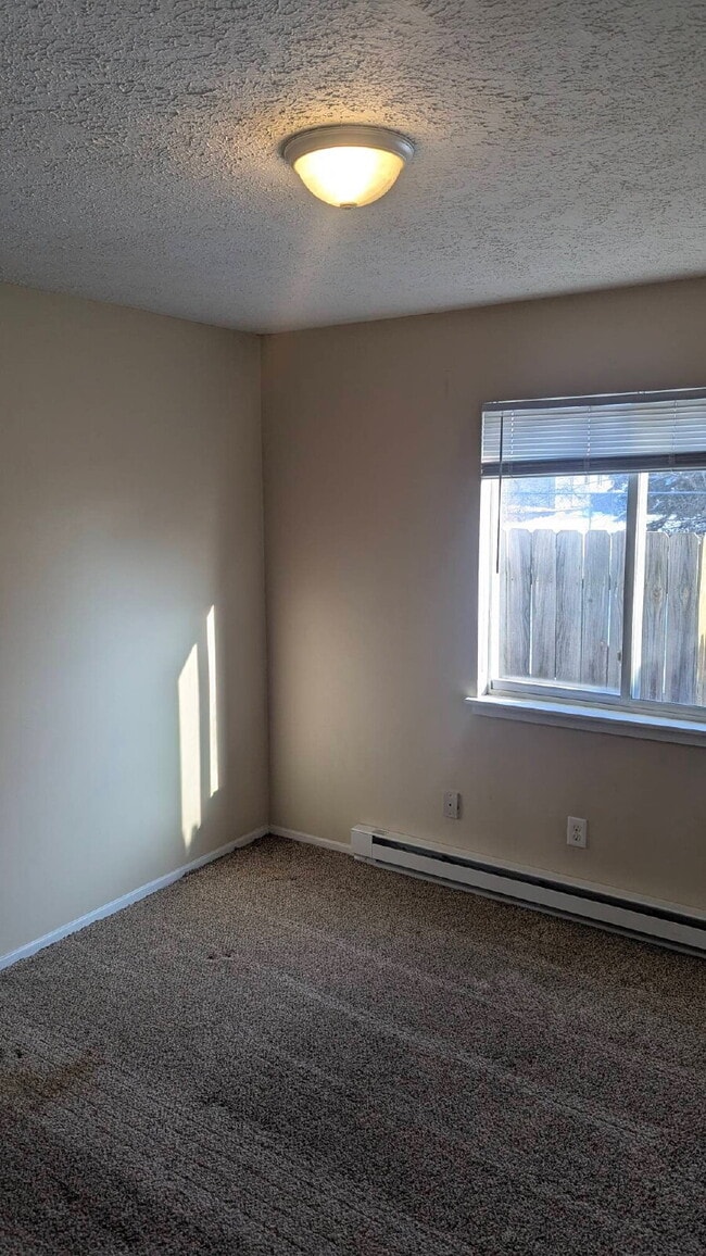 Photo - 721 Peachtree Pl