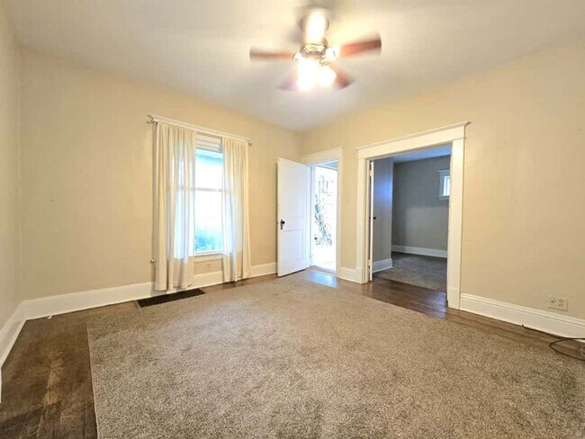 Photo - 218 E Navarre St Unit 1