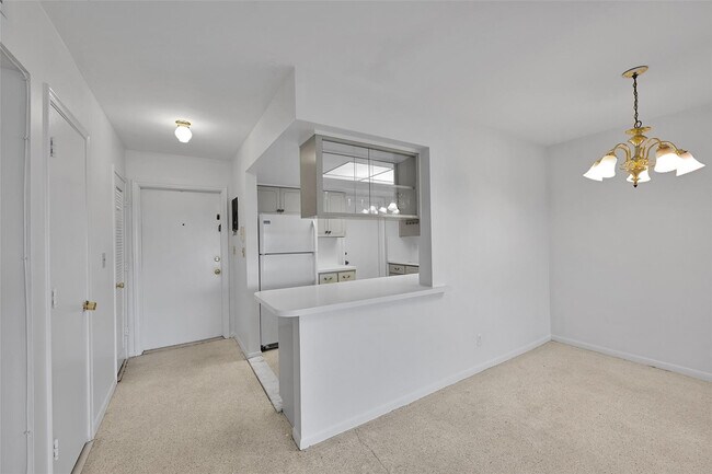 Photo - 2624 NE 32nd St Unit 217