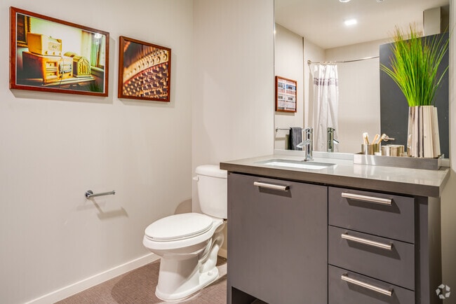 2 BR, 2 BA - 1,214SF - SALT