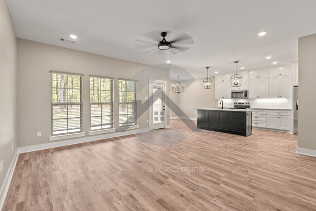 Photo - 1295 Acuff Ln