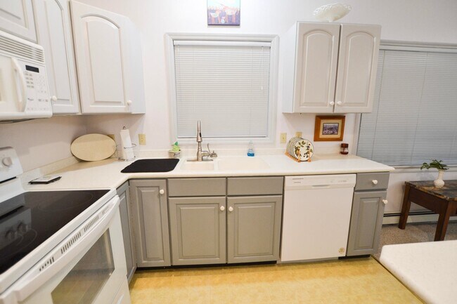 Photo - 401 7th Ave S Unit #103