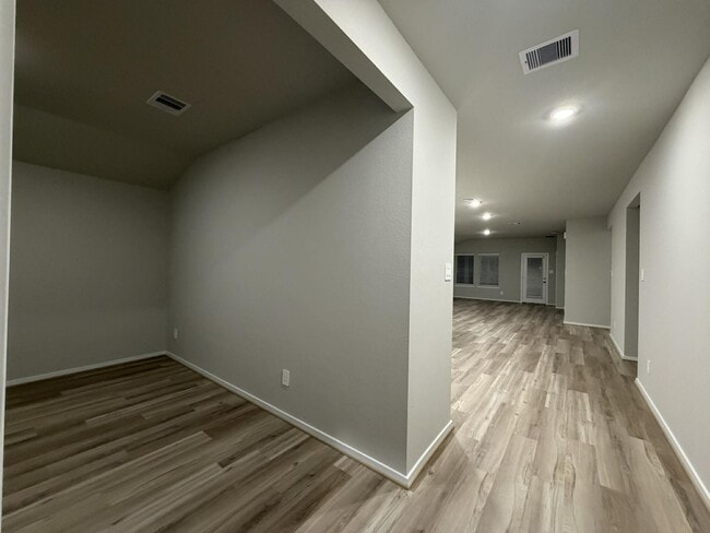 Photo - 7722 Beaufort Ln