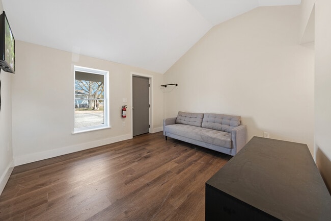 Photo - The Blvd Unidad 4