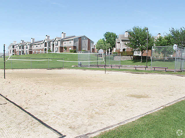 Building Photo - Eagle's Point Apartments