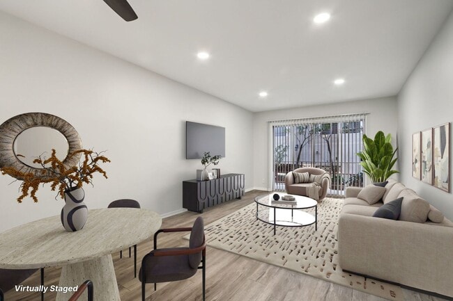Photo - 312 S. Willaman Drive