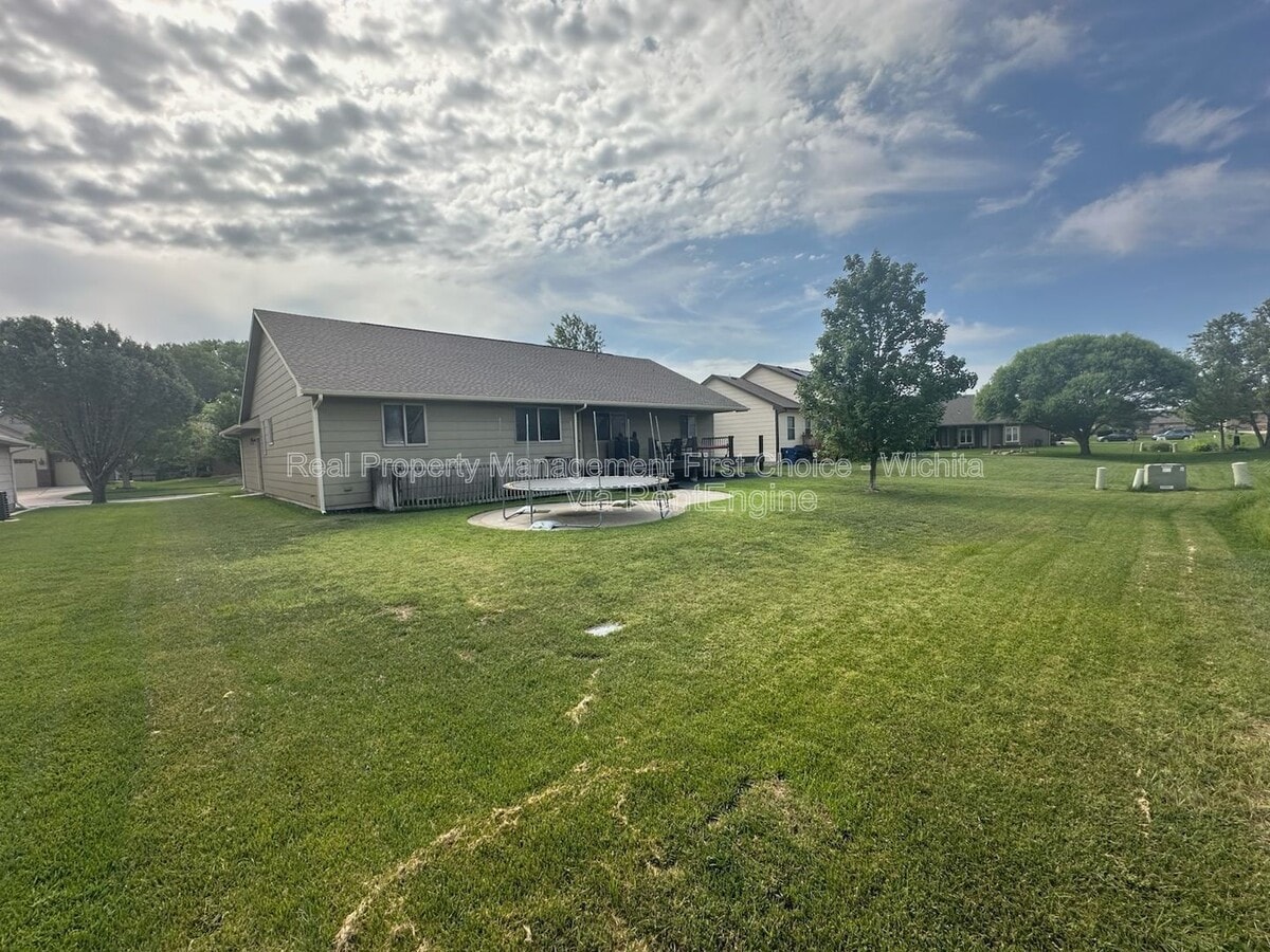 Photo - 2109 N Newberry St