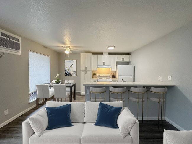 Photo - Lincoln Crest Apartments - 6248 Gettysburg Place