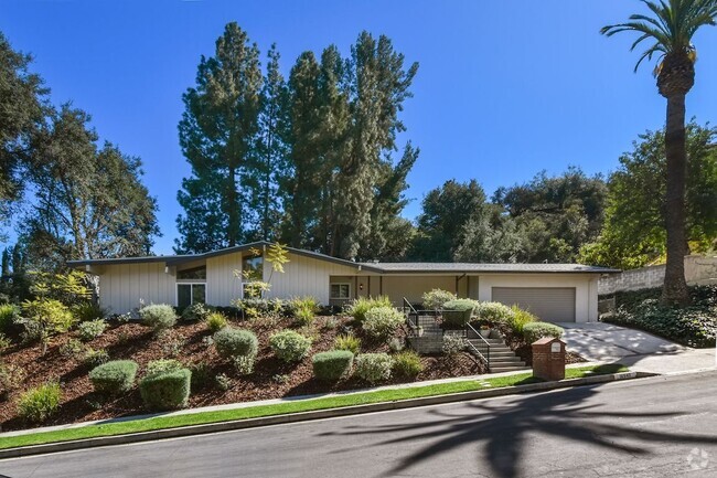 Building Photo - 16940 Adlon Rd Rental