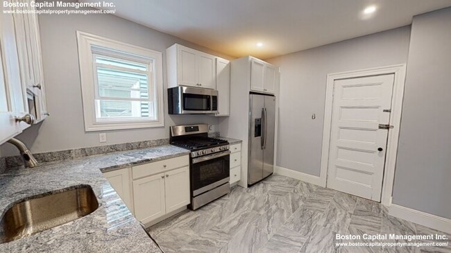 Building Photo - 3 Carson St Unit 2 Rental