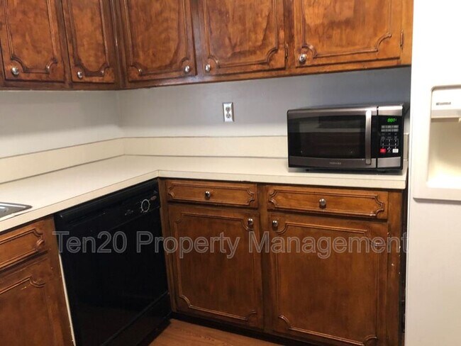 Photo - 1230 Aspen Ave