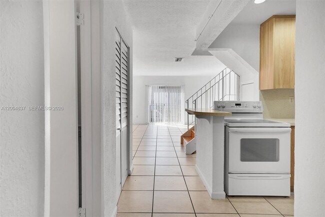 8650 SW 67th Ave Unit 1025
