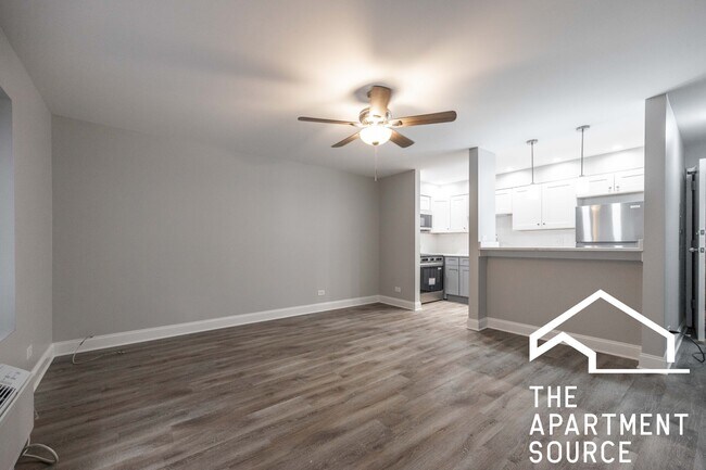 Building Photo - 744 W Gordon Terrace Unit 104