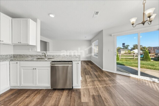 2362 Hummingbird Ln