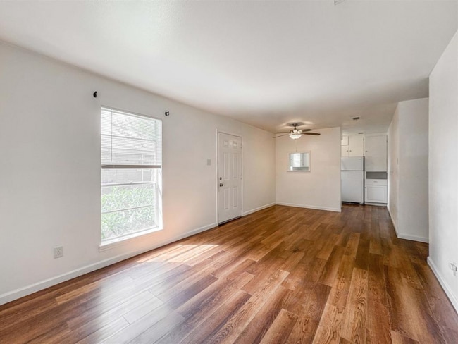 Photo - 4539 Dakota St Unidad #4