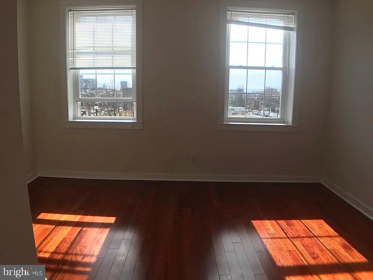Photo - 2631 W Girard Ave Unidad 2