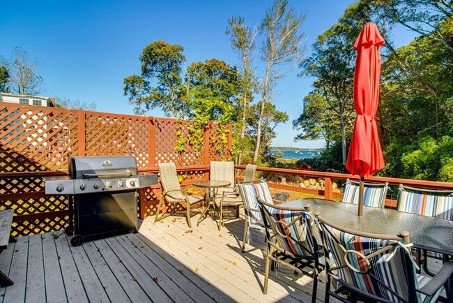 Building Photo - 35 Oceanview Ave