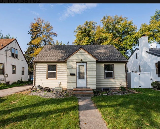 Building Photo - 1458 10th St N