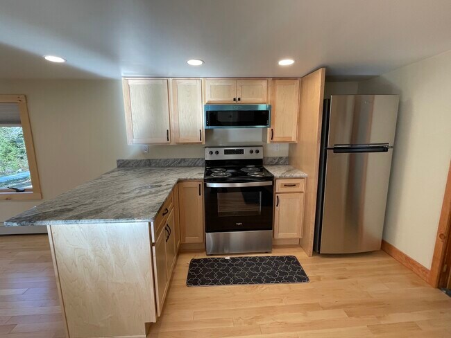 kitchen - 310 Wadleigh Falls Rd Unidad #3