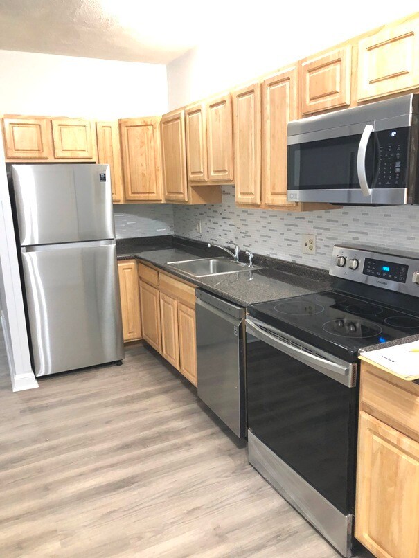 Photo - 118 Berkshire St Apartments Unit 3T