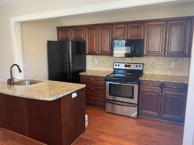 Photo - 23 Wilton St