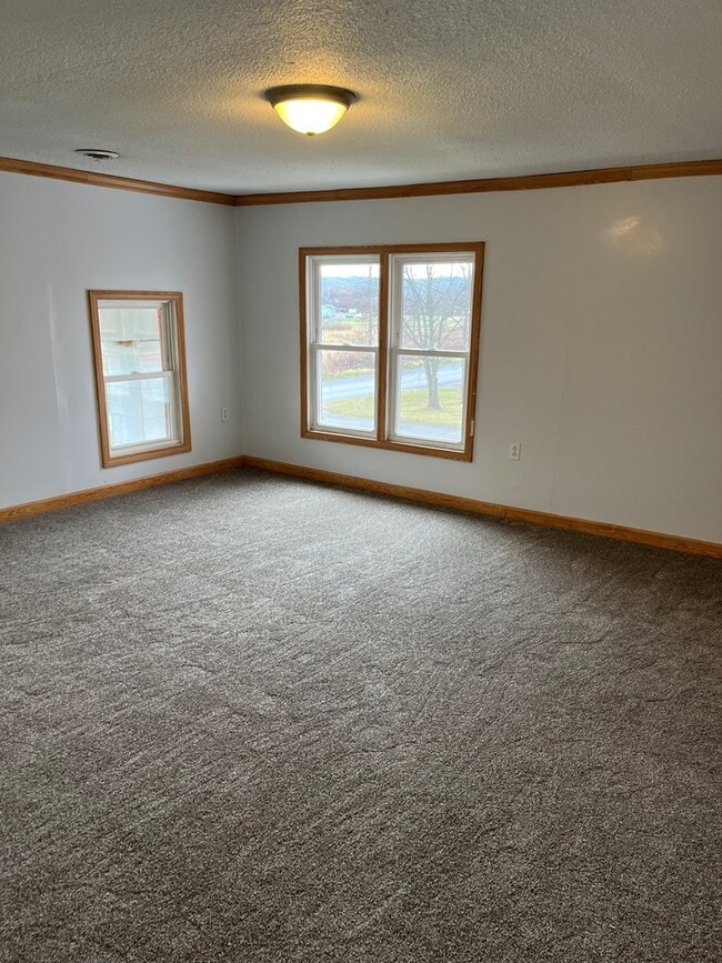 Photo - 35 Level Acres Dr