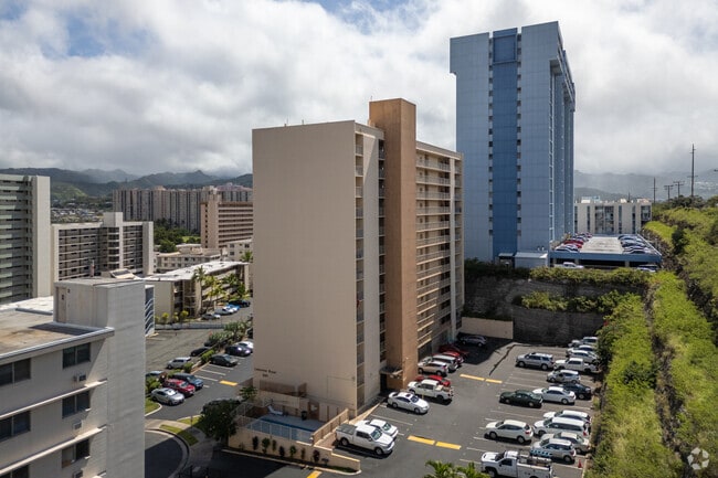 Photo - Lakeview Royal