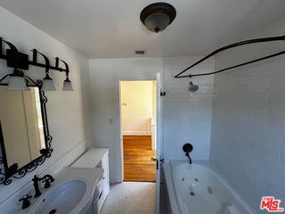 Photo - 2046 Highland Ave