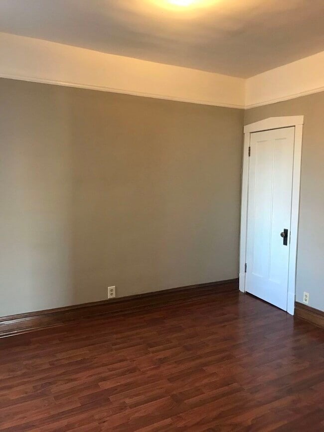 Photo - 1540 N Hamlin Ave Unit 2