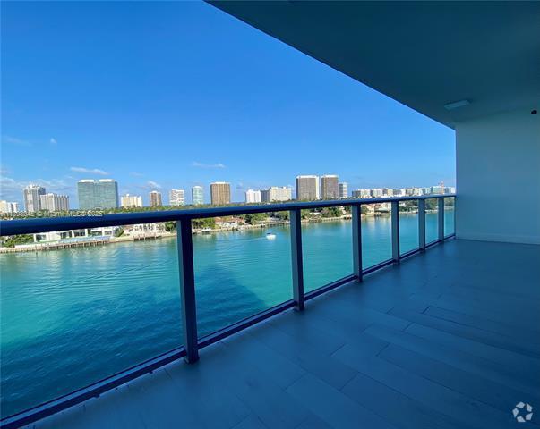 Building Photo - 10201 E Bay Harbor Dr Unit 506 Rental