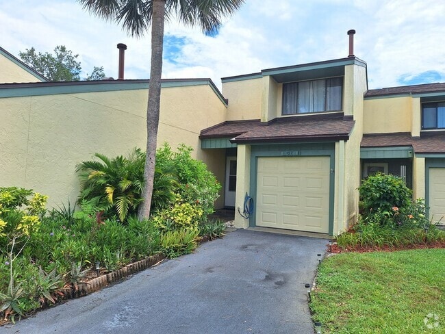 Building Photo - FURNISHED MONTHLY RENTAL - SUGAR MILL / PI...