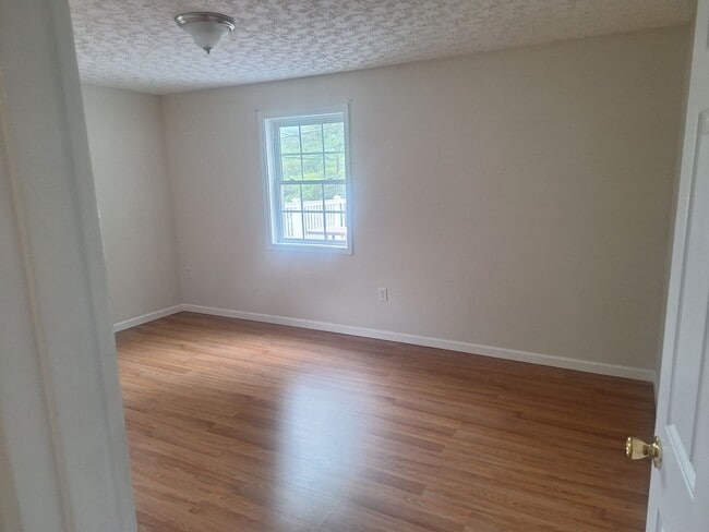 Photo - 184 Elm St Unidad 201