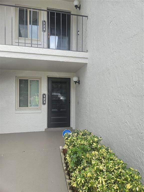 Building Photo - 13 Escondido Cir Unit 123 Rental