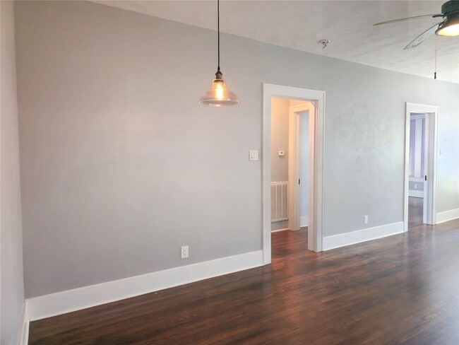 Photo - 4302 Ave Q 1/2