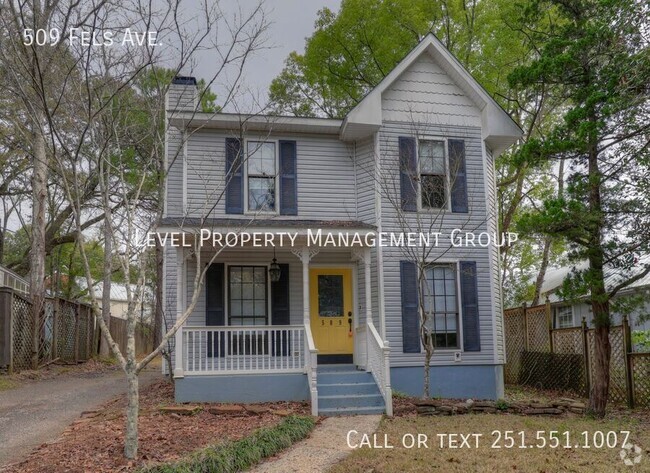 Building Photo - Victorian in Downtown Fairhope Rental