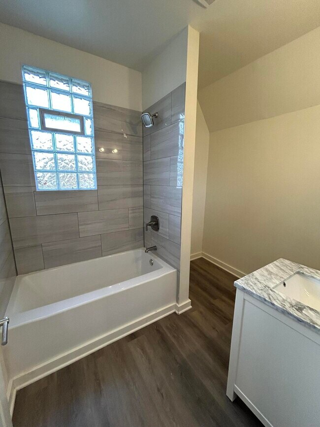 Photo - 1424 N 23rd St