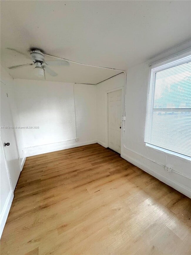 Photo - 840 NW 5th Ave Unit 1