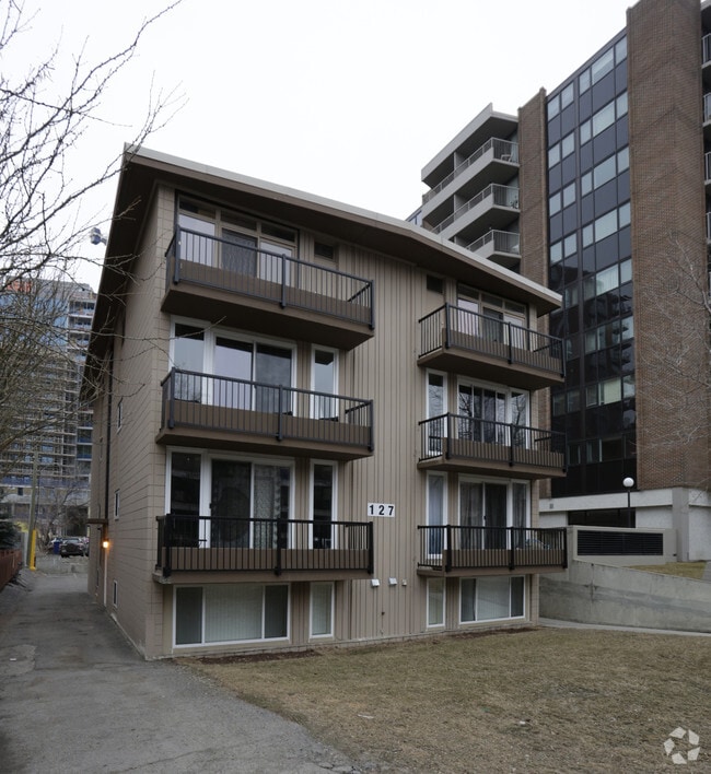 Building Photo - Alumni Apartments