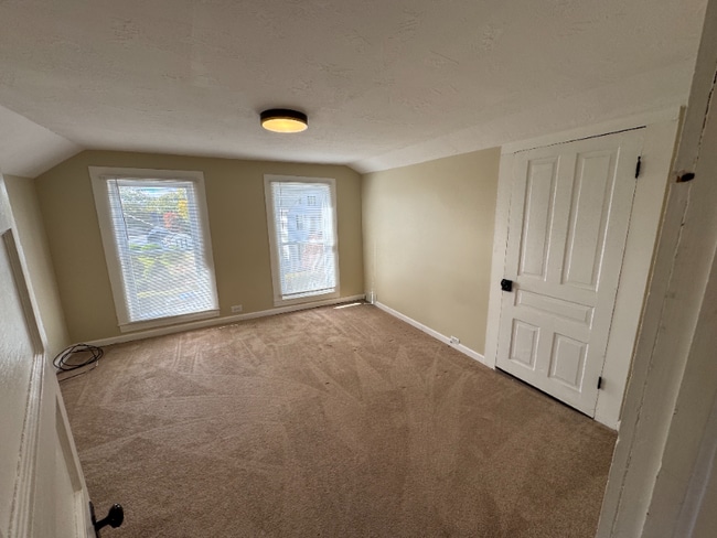 Photo - 711 Kensington Ave Unidad B