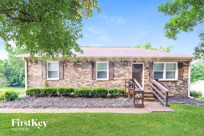 Photo - 704 Berkshire Dr House