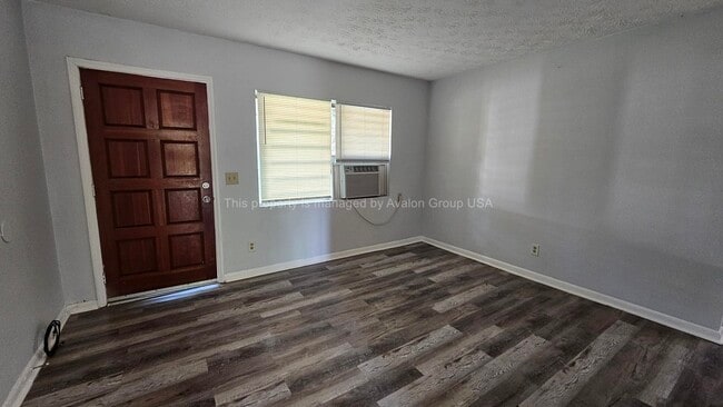 1131 Lake Shore Blvd Unit 1131