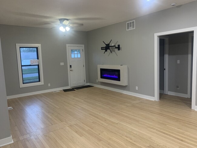 Photo - 1025 N 45th St